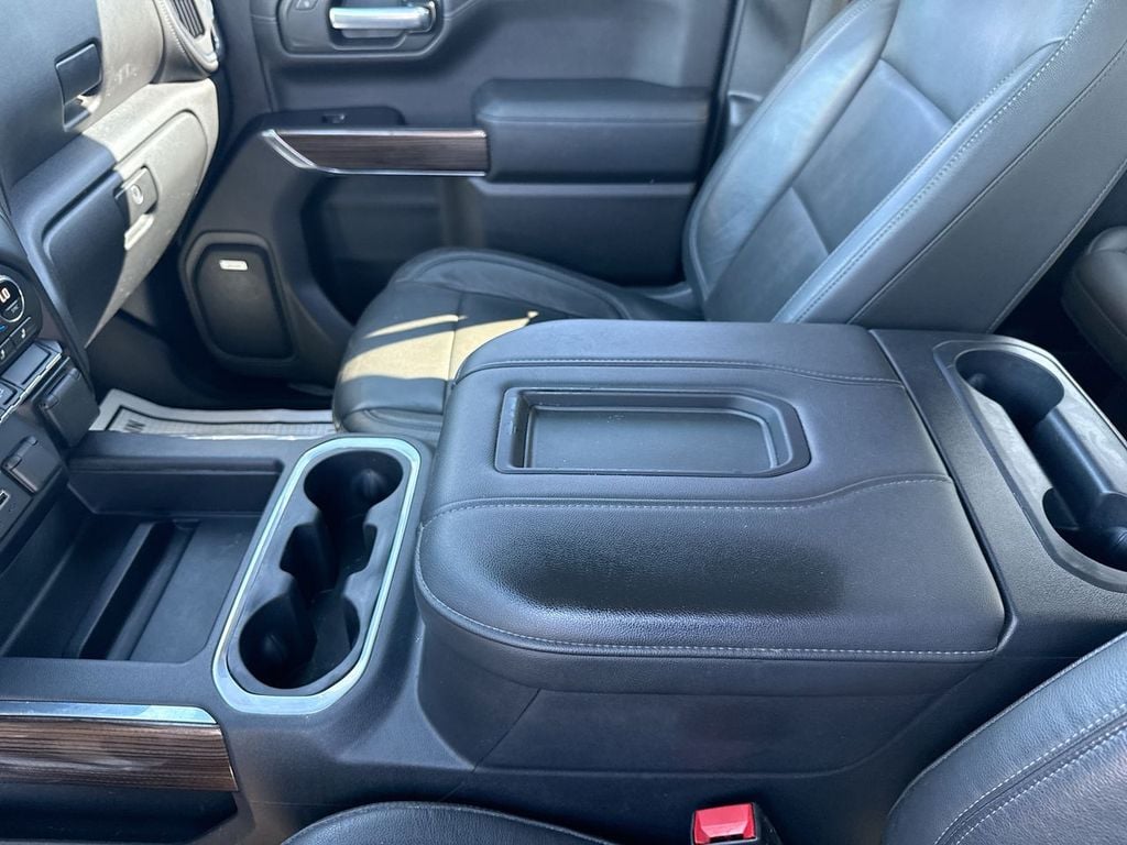Pre-Owned 2020 Chevrolet Silverado 1500 RST - photo - 16