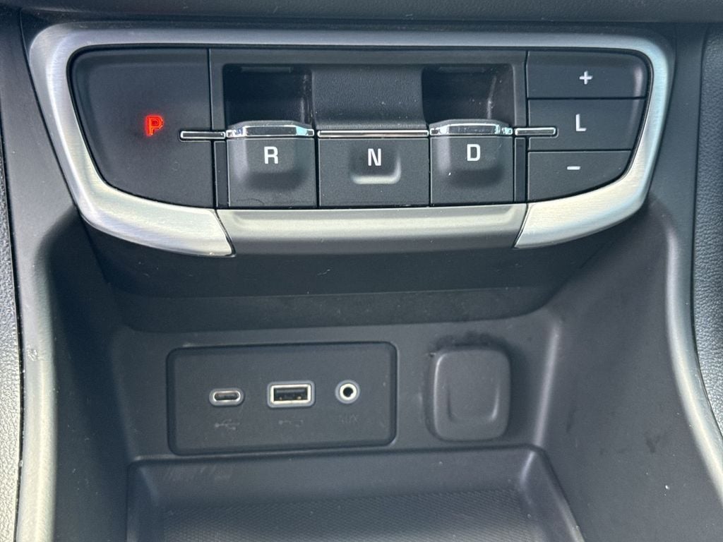 Pre-Owned 2022 GMC Terrain SLE - photo - 25