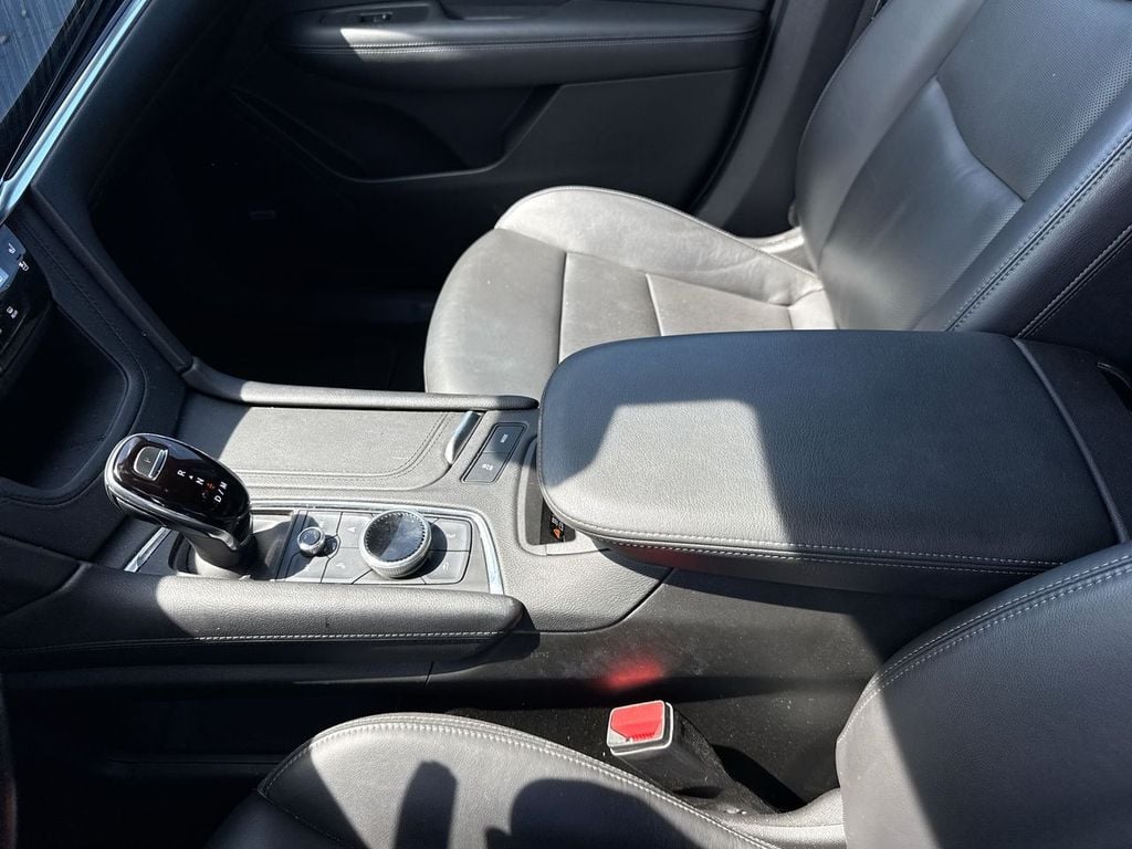 Pre-Owned 2022 Cadillac XT6 Premium Luxury - photo - 26