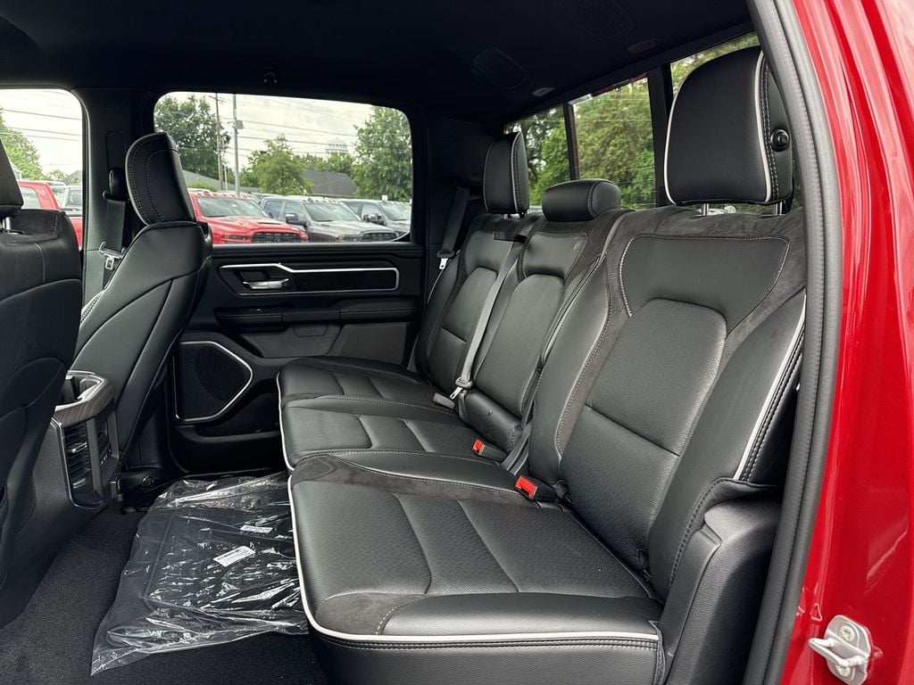 New 2026 Ram 1500 Laramie - photo - 18