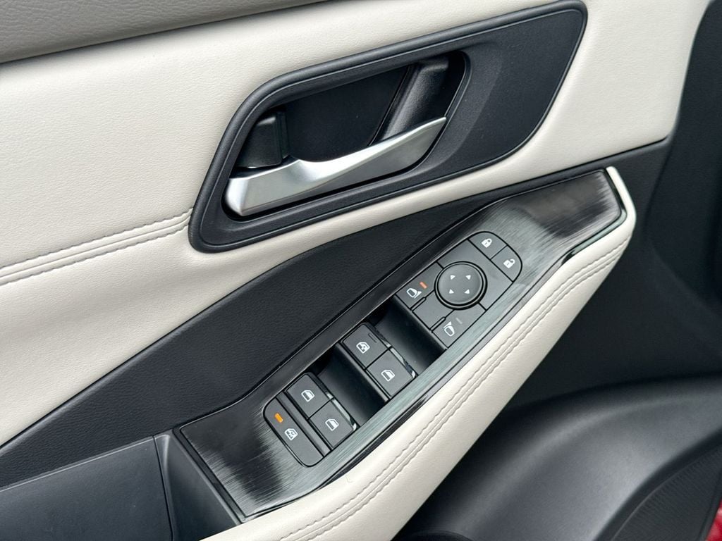 New 2026 Nissan Rogue Dark Armor - photo - 20