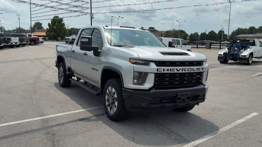 Pre-Owned 2022 Chevrolet Silverado 2500HD Custom - photo - 8