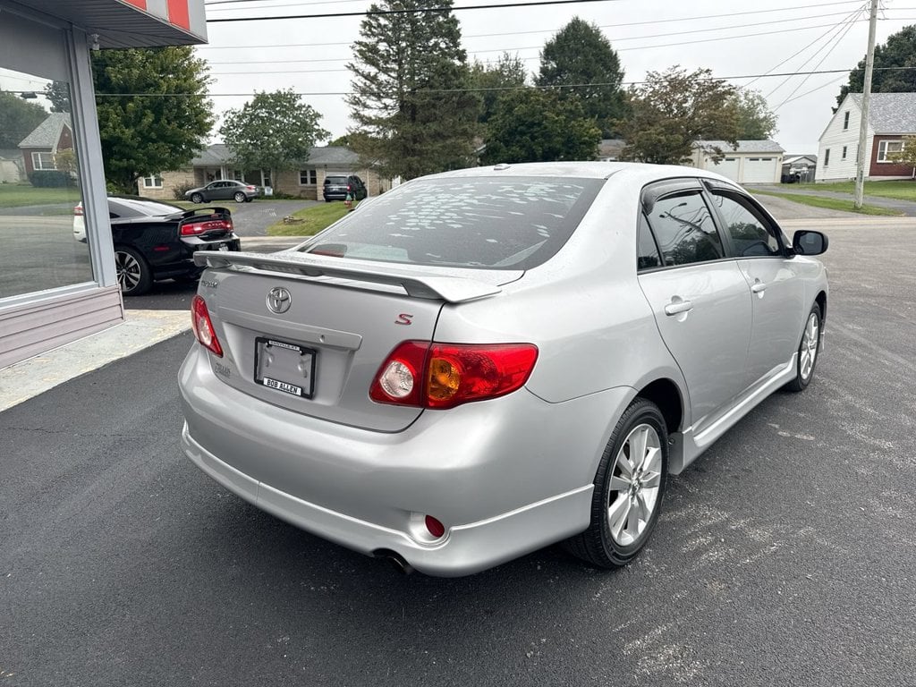 Pre-Owned 2010 Toyota Corolla S - photo - 4