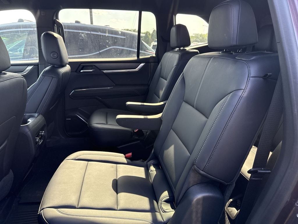 Pre-Owned 2024 GMC Acadia Elevation - photo - 20
