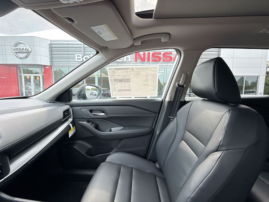 New 2026 Nissan Rogue Dark Armor - photo - 30