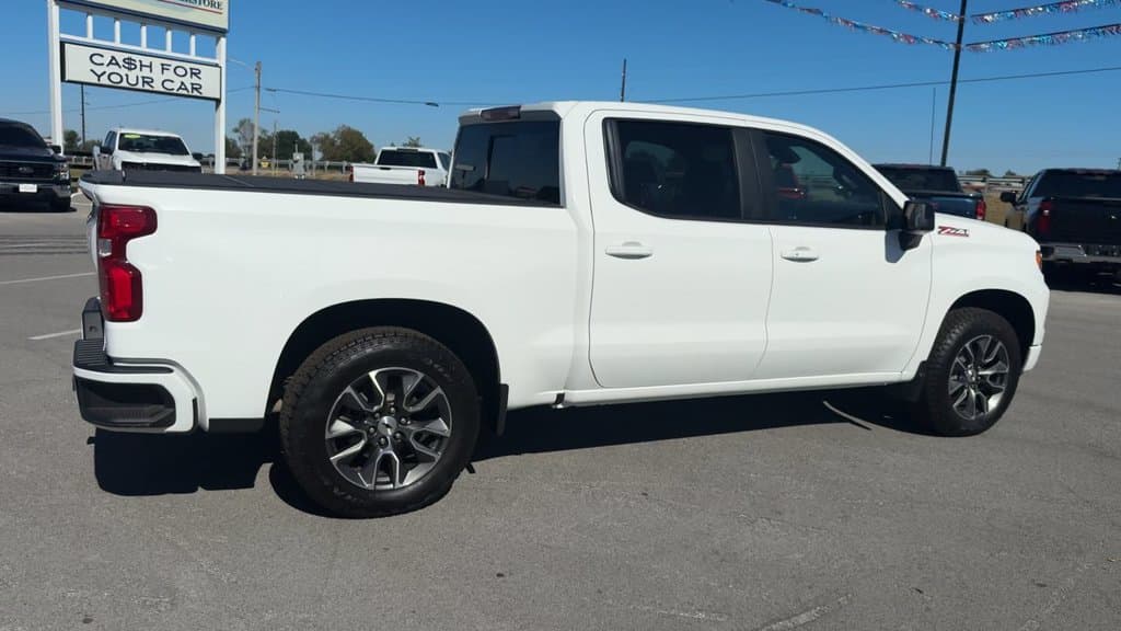Pre-Owned 2023 Chevrolet Silverado 1500 RST - photo - 6