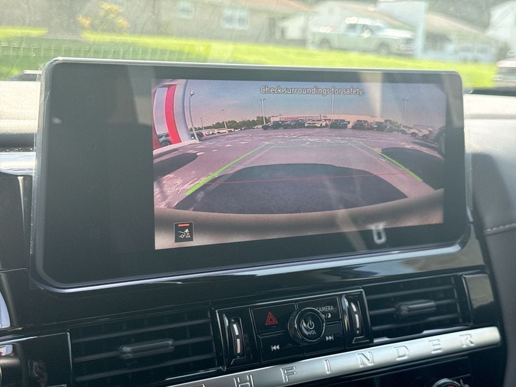 New 2026 Nissan Pathfinder SV - photo - 29