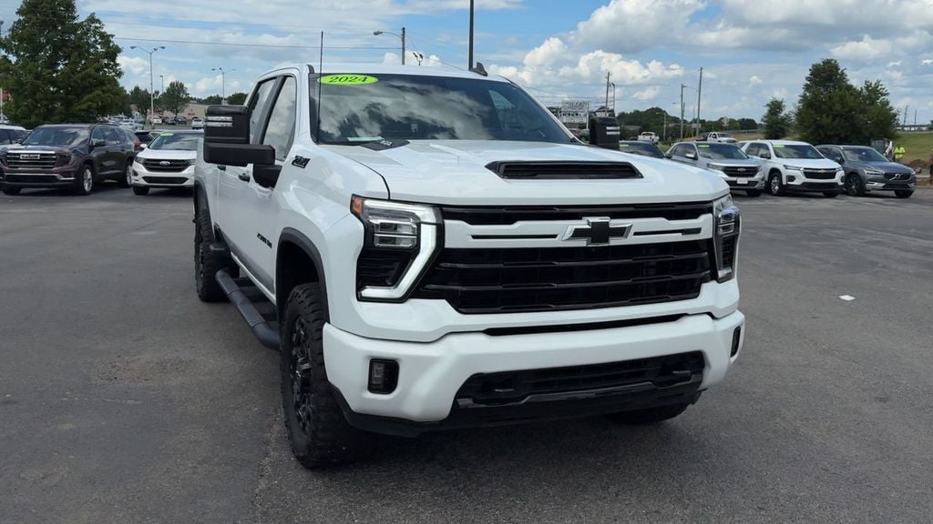 Pre-Owned 2024 Chevrolet Silverado 2500HD LT - photo - 8