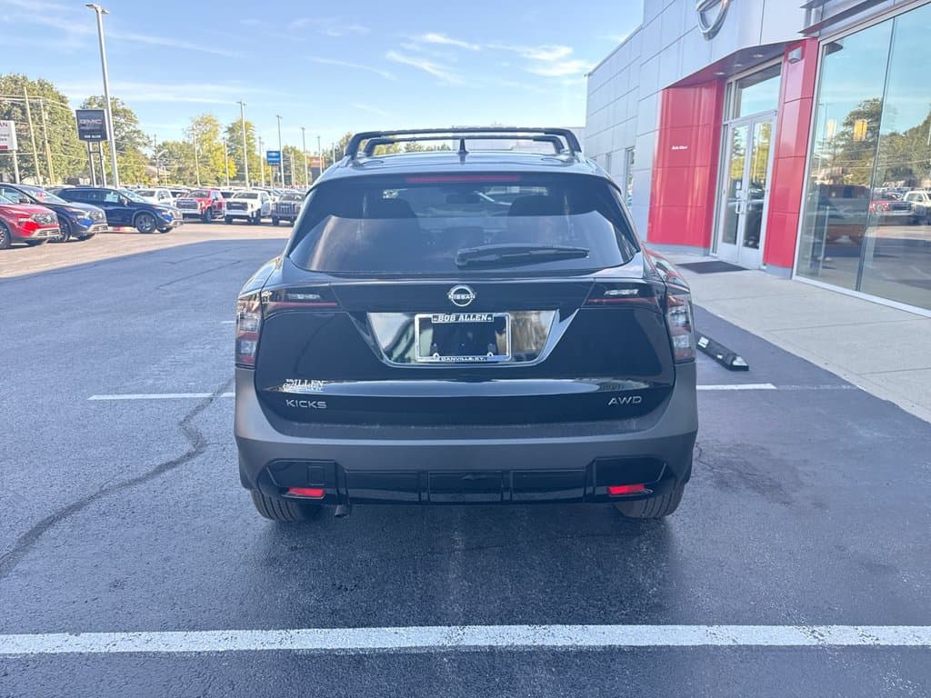 New 2027 Nissan Kicks SV - photo - 17