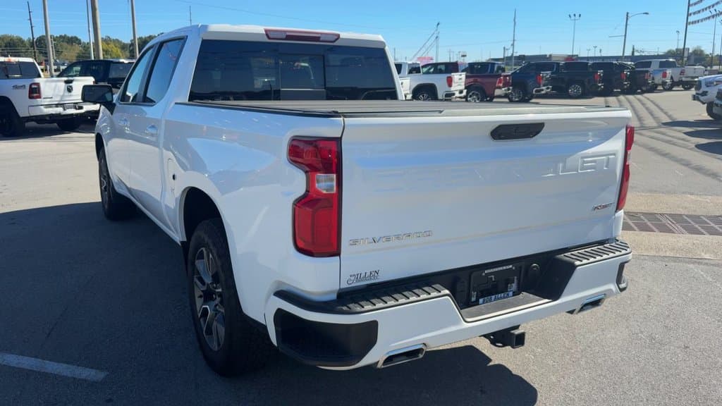 Pre-Owned 2023 Chevrolet Silverado 1500 RST - photo - 4