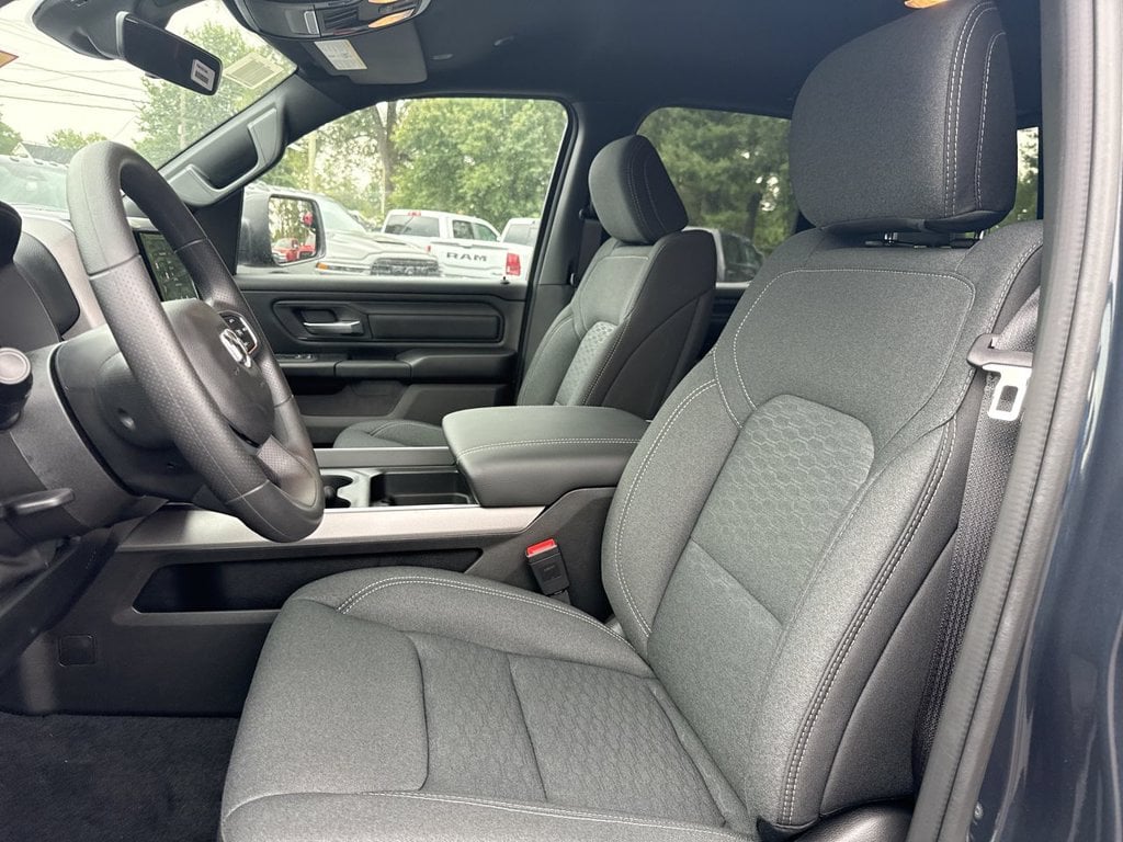 New 2026 Ram 1500 Express - photo - 20