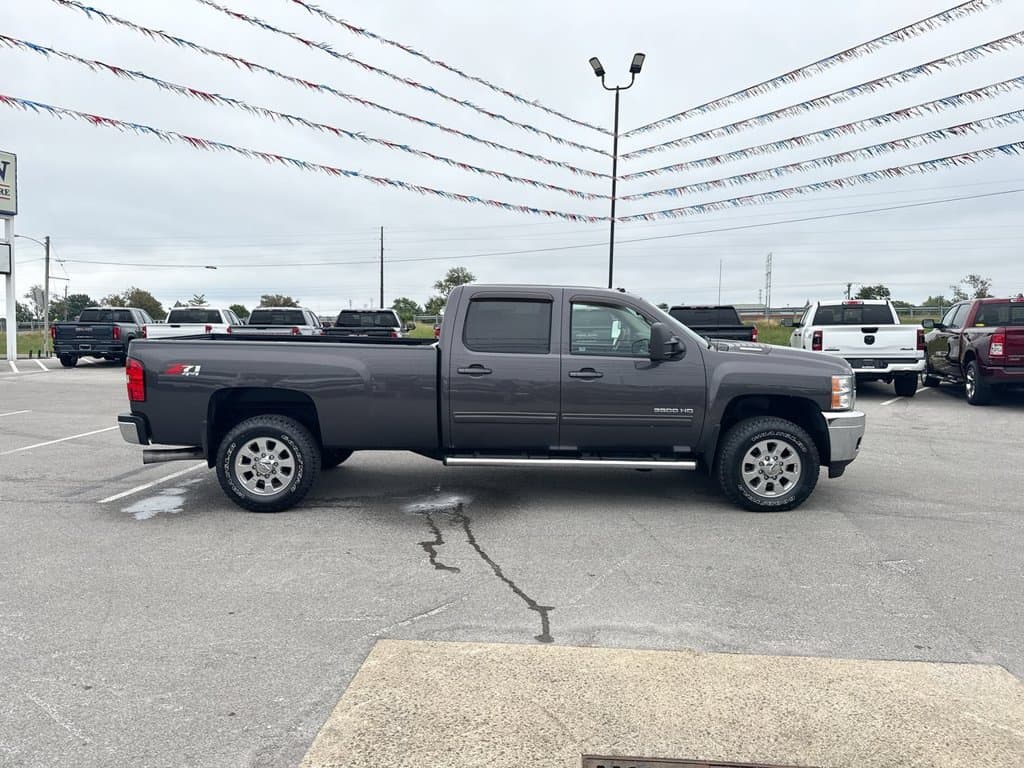 Pre-Owned 2011 Chevrolet Silverado 3500HD LTZ - photo - 5
