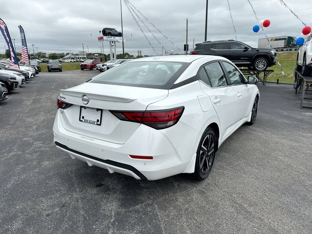 Pre-Owned 2024 Nissan Sentra SV - photo - 12
