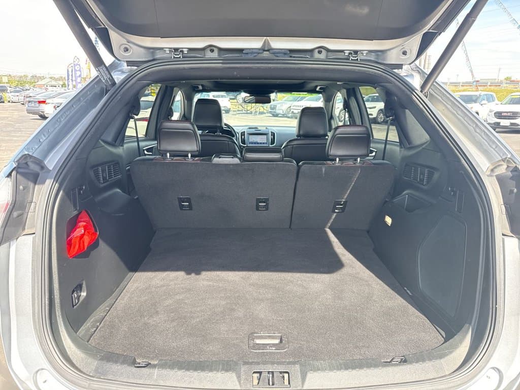 Pre-Owned 2020 Ford Edge Titanium - photo - 8
