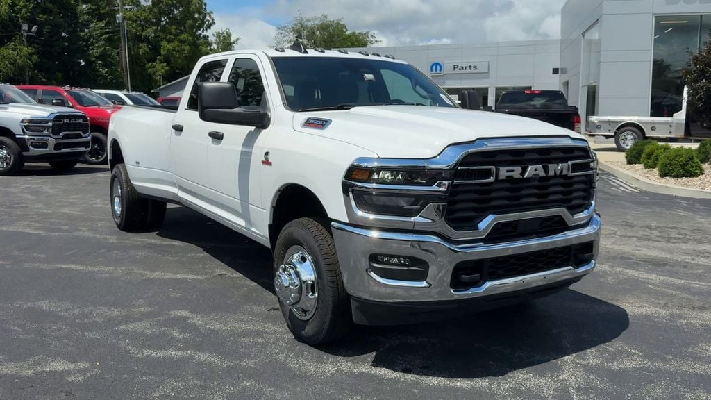 New 2026 Ram 3500 Tradesman - photo - 8