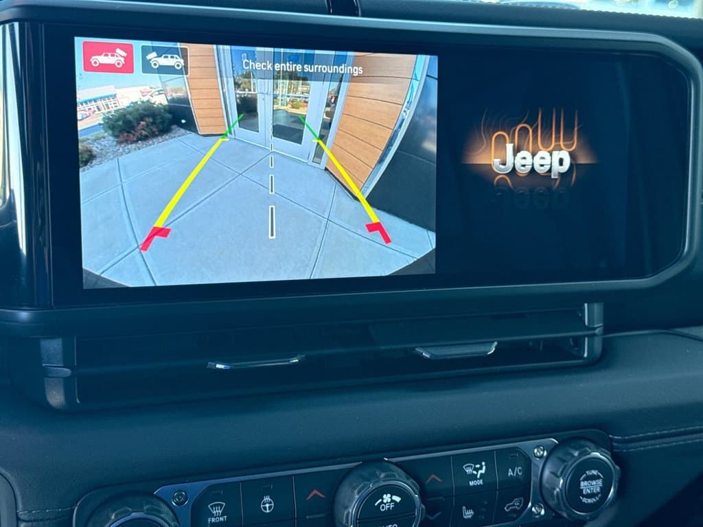 New 2027 Jeep Wrangler Sahara - photo - 17