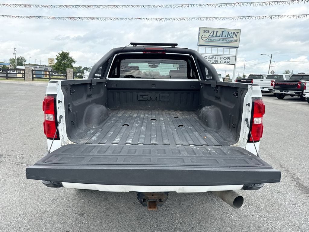Pre-Owned 2018 GMC Sierra 2500HD SLT - photo - 8