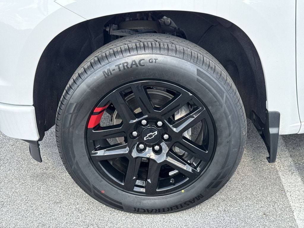 Pre-Owned 2023 Chevrolet Silverado 1500 RST - photo - 9