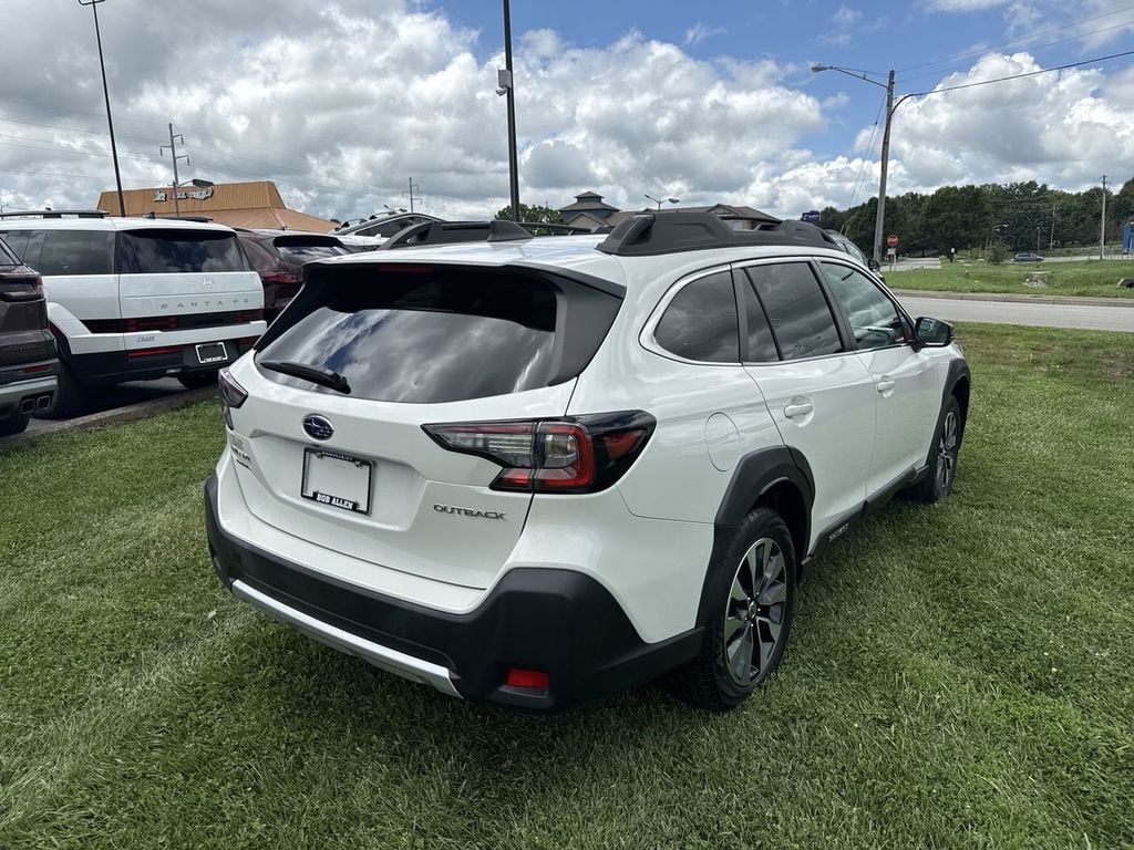Pre-Owned 2024 Subaru Outback Limited - photo - 12
