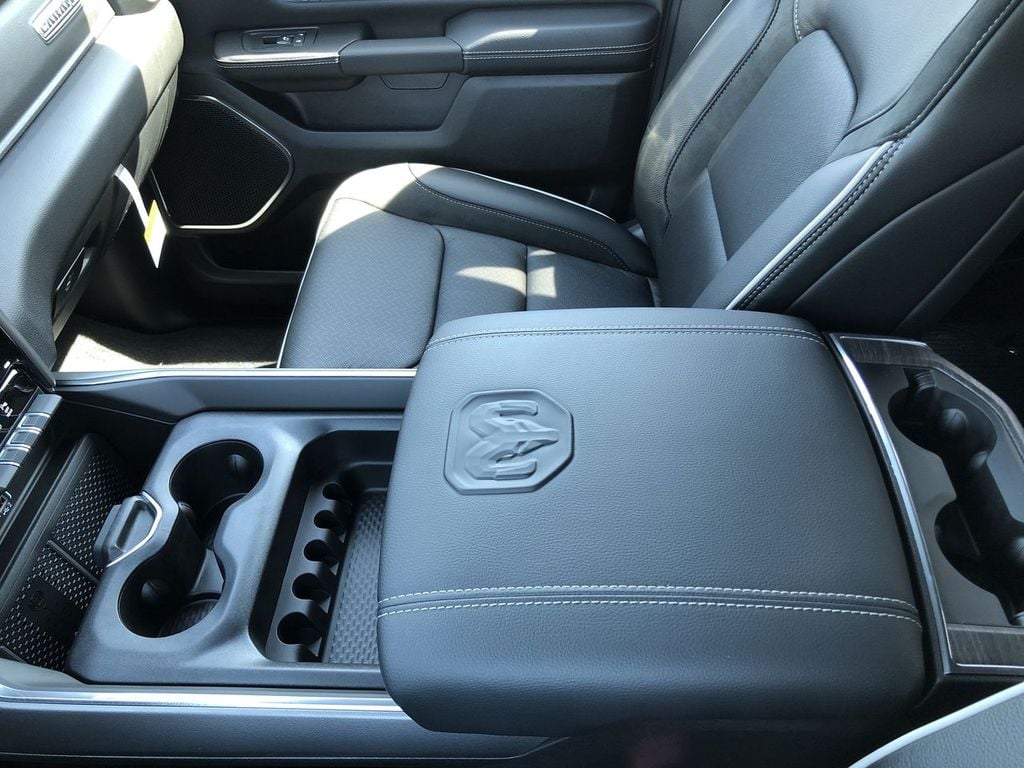 New 2026 Ram 1500 Laramie - photo - 24