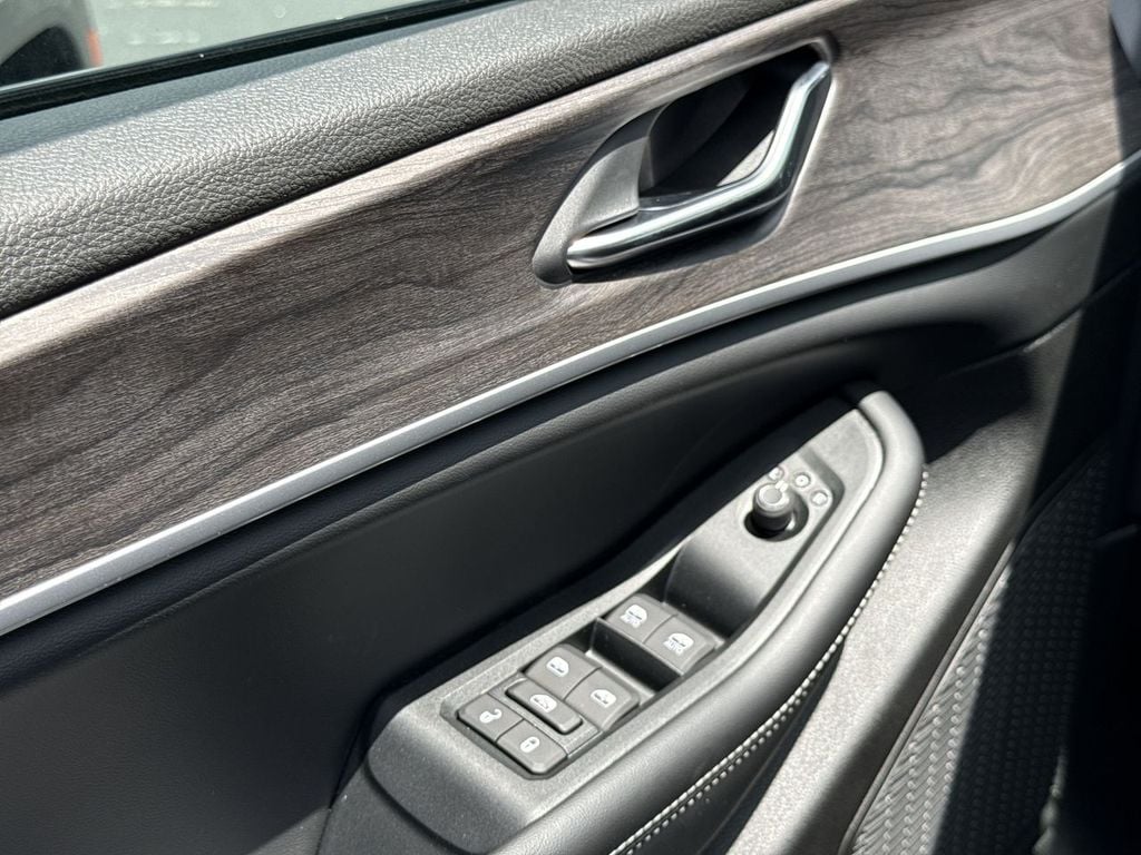 New 2026 Jeep Grand Cherokee L Altitude - photo - 21