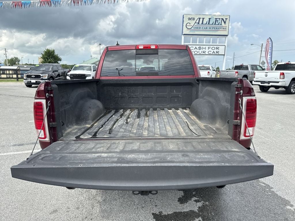 Pre-Owned 2018 Ram 1500 Laramie - photo - 8