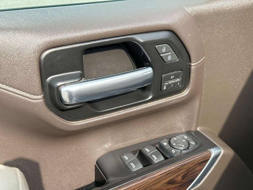 Pre-Owned 2019 GMC Sierra 1500 SLT - photo - 11