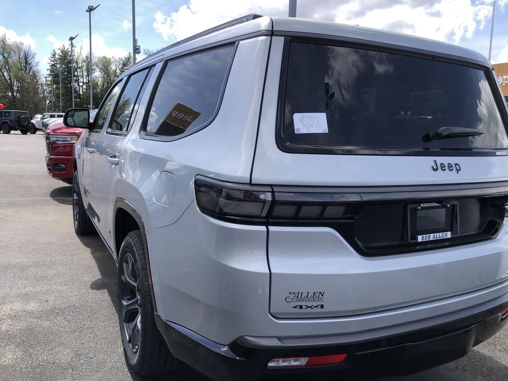 New 2026 Jeep Grand Wagoneer Limited Altitude - photo - 3