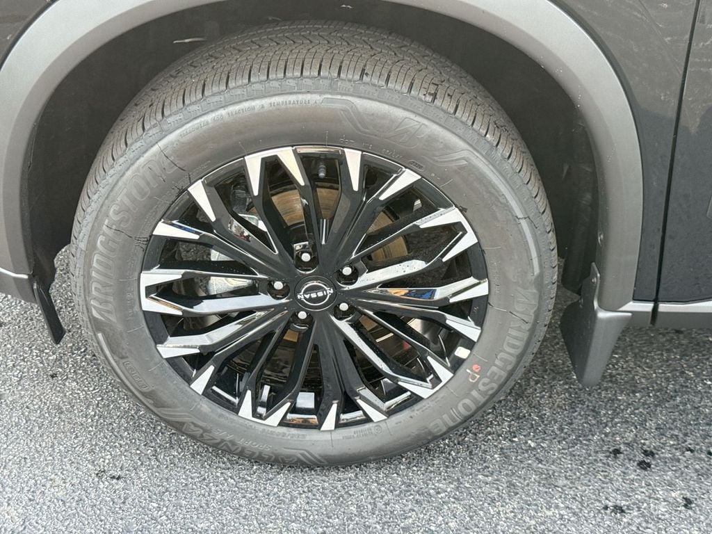 New 2026 Nissan Rogue Dark Armor - photo - 9