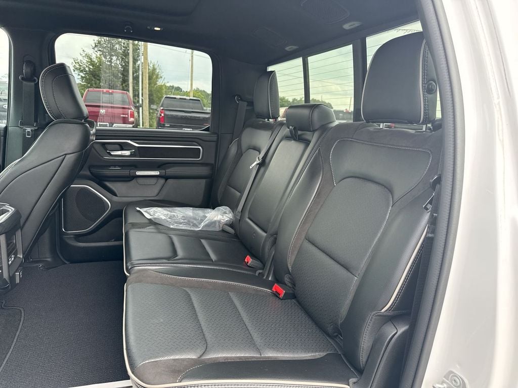 Pre-Owned 2023 Ram 1500 Laramie - photo - 18