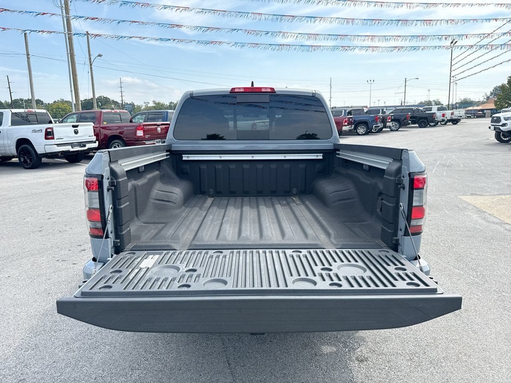 Pre-Owned 2024 Nissan Frontier PRO-4X - photo - 16