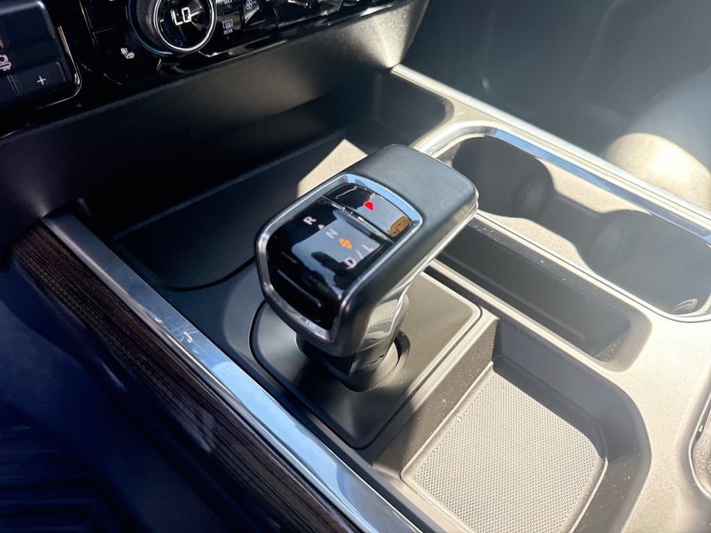 Pre-Owned 2023 Chevrolet Silverado 1500 RST - photo - 25