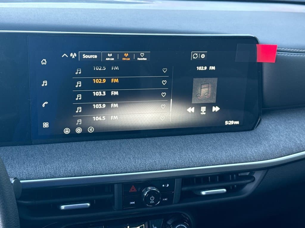 New 2027 Nissan Kicks SV - photo - 26