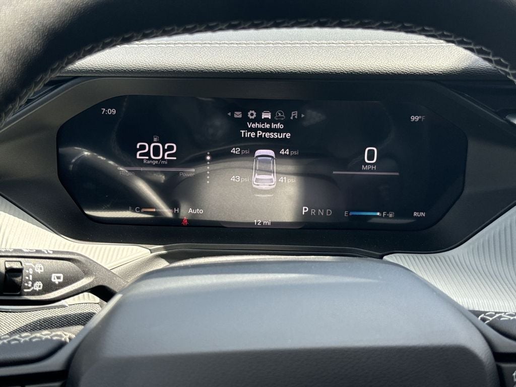 New 2026 Jeep Cherokee Laredo - photo - 23