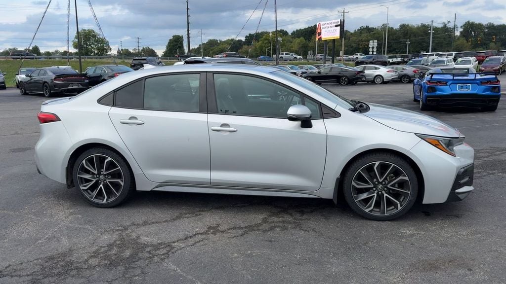 Pre-Owned 2021 Toyota Corolla XSE - photo - 7