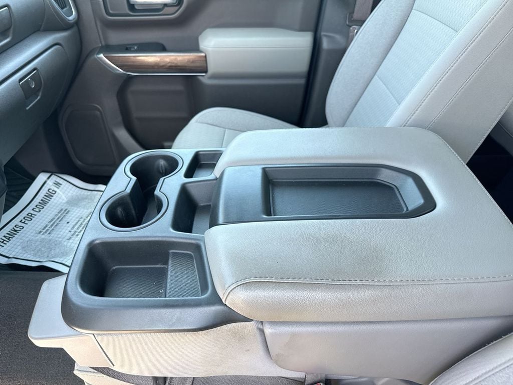 Pre-Owned 2020 Chevrolet Silverado 1500 RST - photo - 16