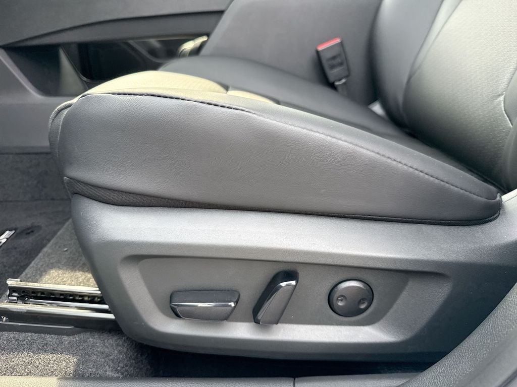 New 2026 Nissan Rogue Dark Armor - photo - 22