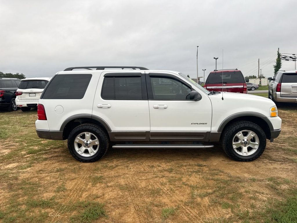 Pre-Owned 2004 Ford Explorer XLT - photo - 5