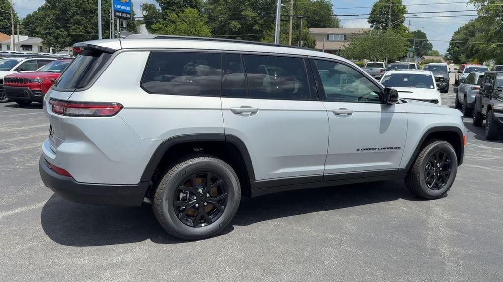 New 2026 Jeep Grand Cherokee L Altitude - photo - 6