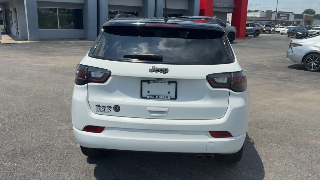 Pre-Owned 2022 Jeep Compass Limited - photo - 5