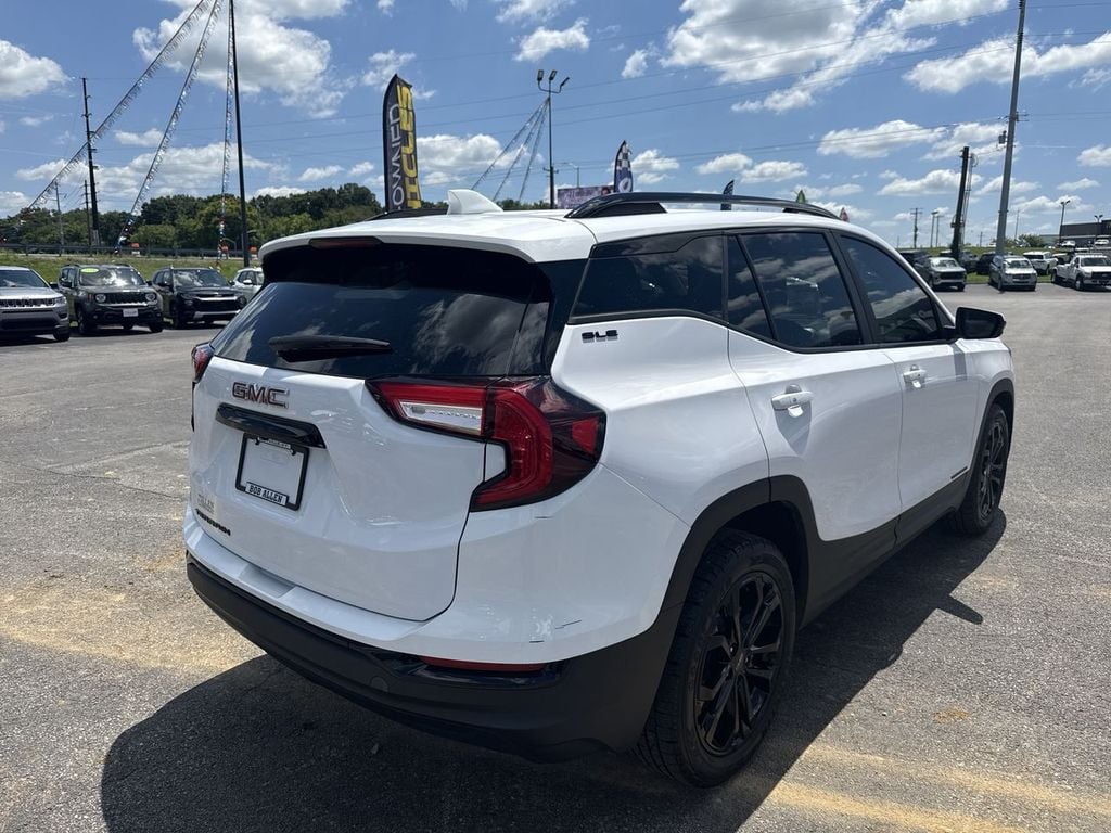 Pre-Owned 2022 GMC Terrain SLE - photo - 12