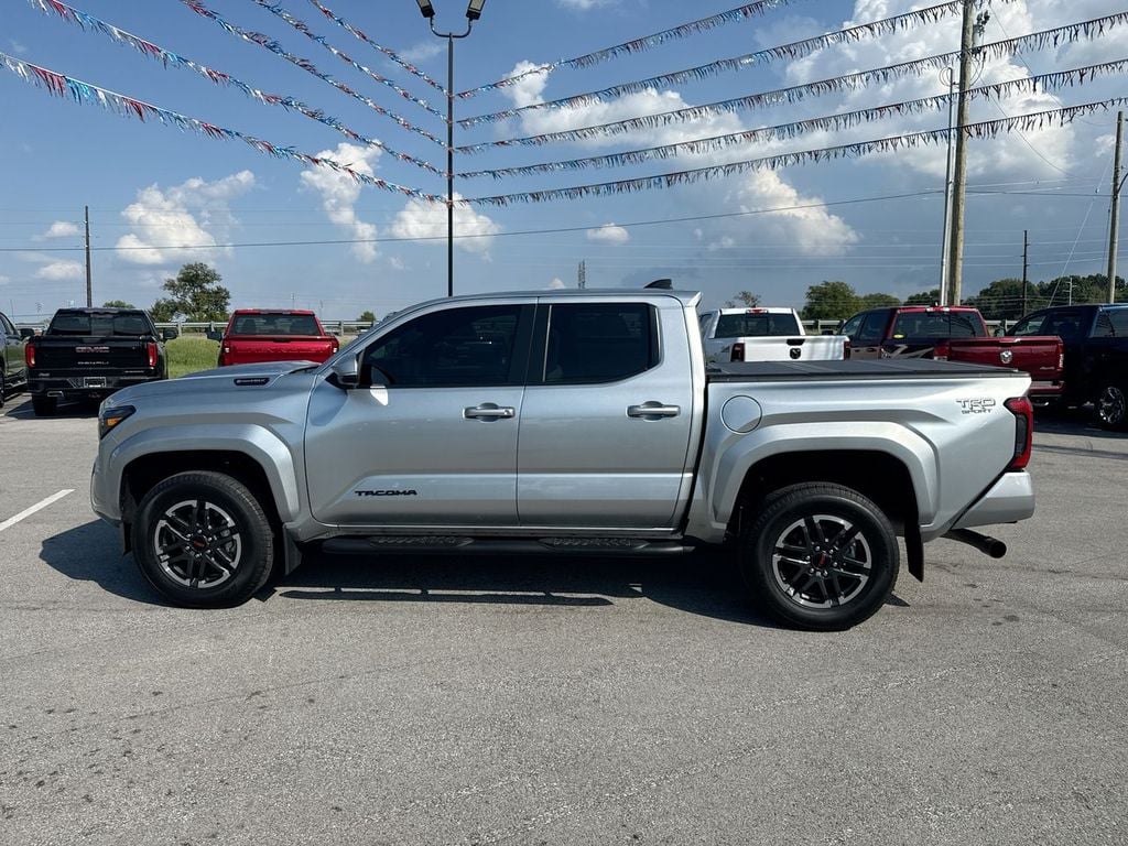 Pre-Owned 2025 Toyota Tacoma Hybrid TRD Sport - photo - 10