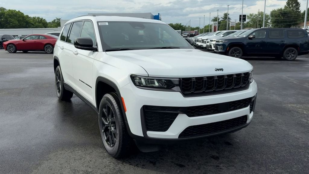 New 2026 Jeep Grand Cherokee L Altitude - photo - 8