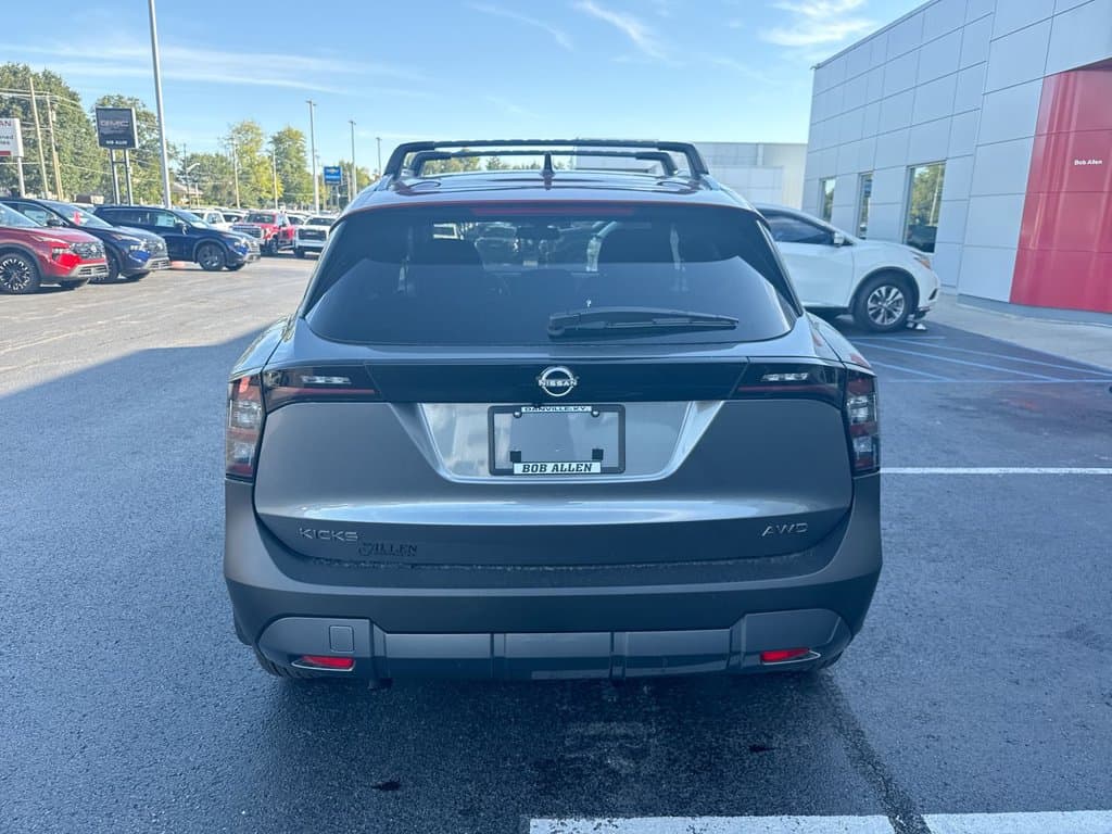 New 2027 Nissan Kicks SV - photo - 17