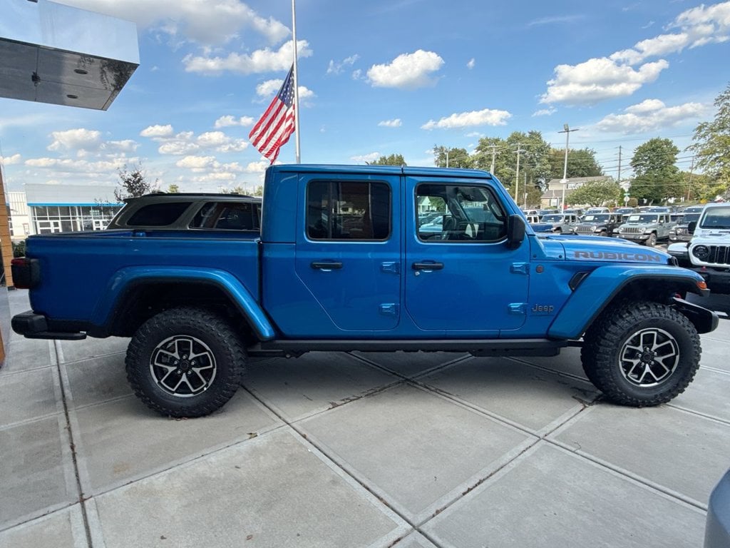 New 2026 Jeep Gladiator Rubicon - photo - 3
