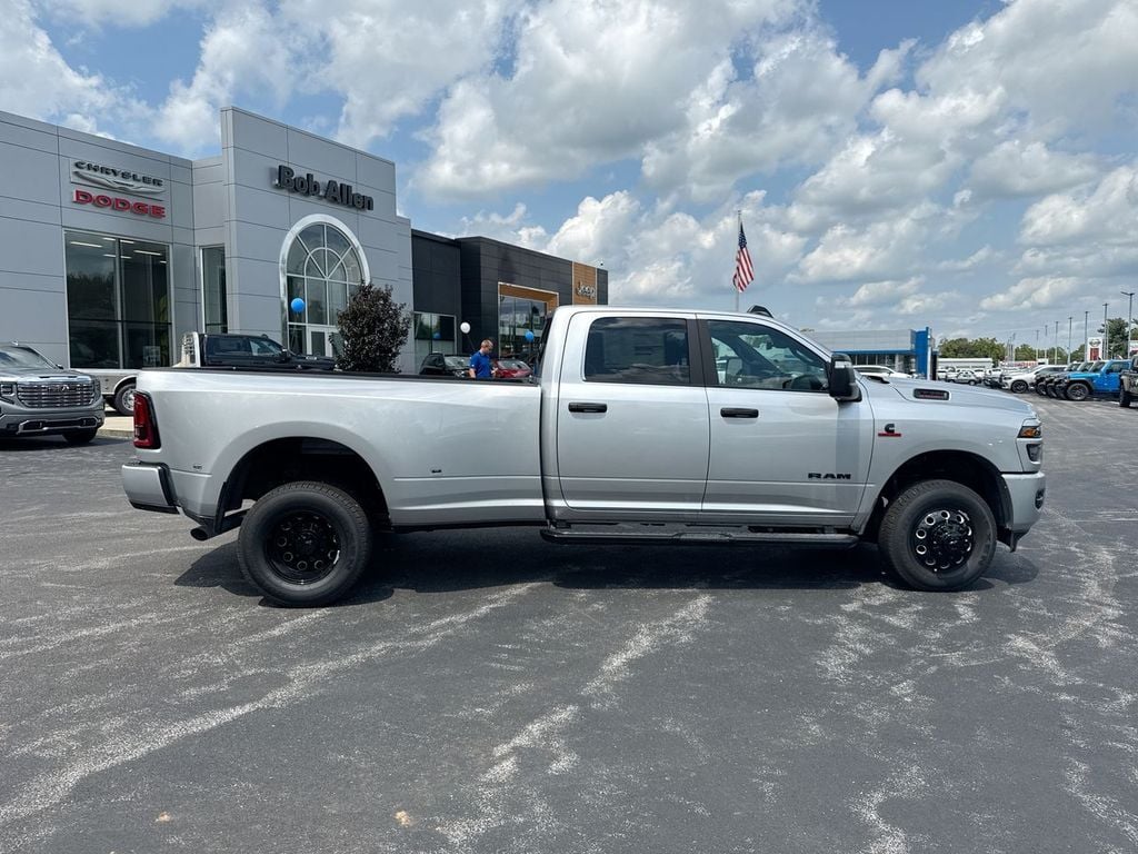 New 2026 Ram 3500 Big Horn - photo - 13