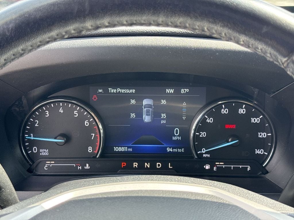 Pre-Owned 2023 Ford Explorer XLT - photo - 17