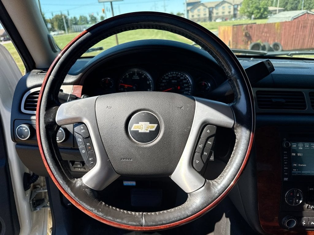 Pre-Owned 2012 Chevrolet Avalanche 1500 LTZ - photo - 14