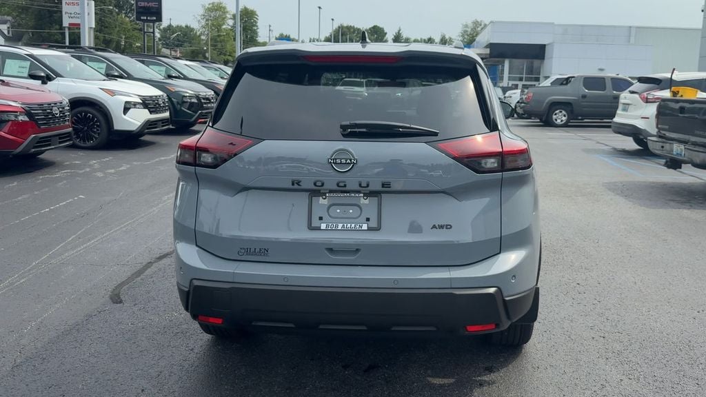 New 2026 Nissan Rogue Dark Armor - photo - 5