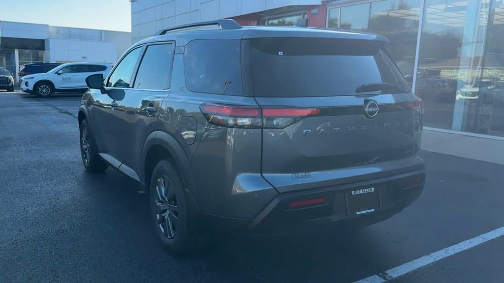 New 2026 Nissan Pathfinder SV - photo - 4
